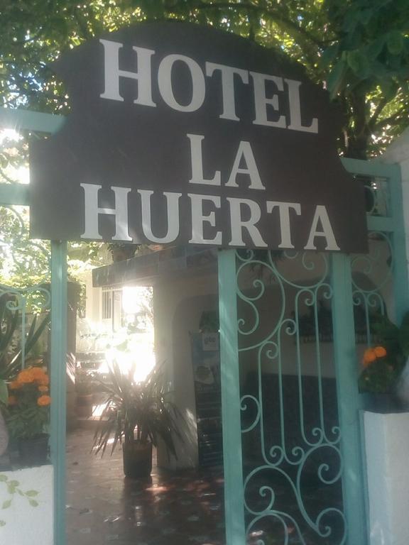 Hotel La Huerta Альенде Экстерьер фото