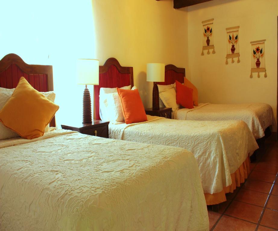 Hotel La Huerta Альенде Экстерьер фото
